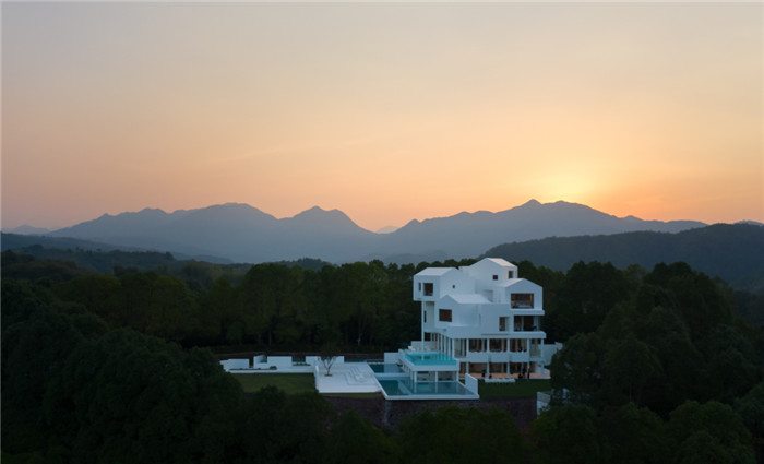 極簡純白  米窩設(shè)計(jì)師酒店設(shè)計(jì)賞析