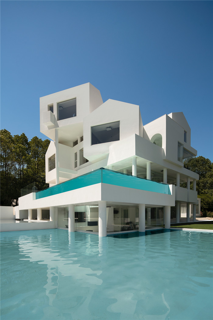 極簡純白  米窩設(shè)計(jì)師酒店設(shè)計(jì)賞析