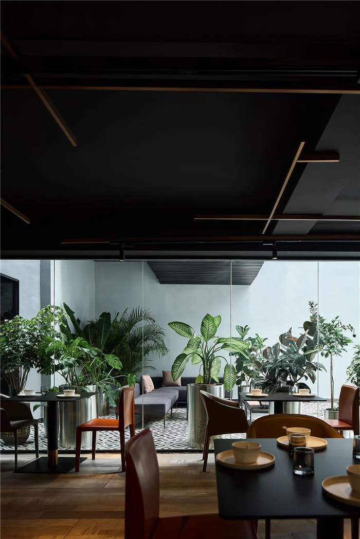 三亞A-hotel   簡約藝術(shù)的年輕化酒店設計賞析  