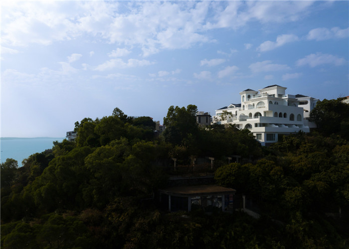 優(yōu)雅度假  蜜悅·藍(lán)白圣島懸崖泡池民宿酒店設(shè)計(jì)