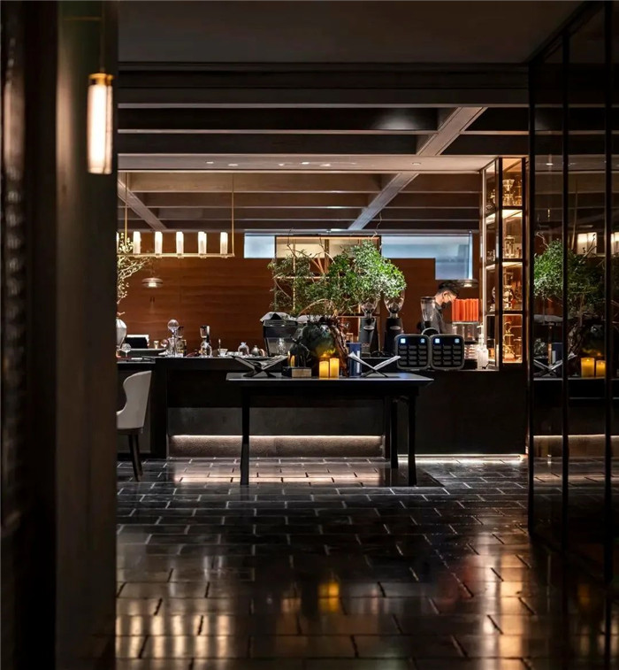 獨(dú)具當(dāng)代山水人文精神的龍吟九品高端餐飲設(shè)計(jì)