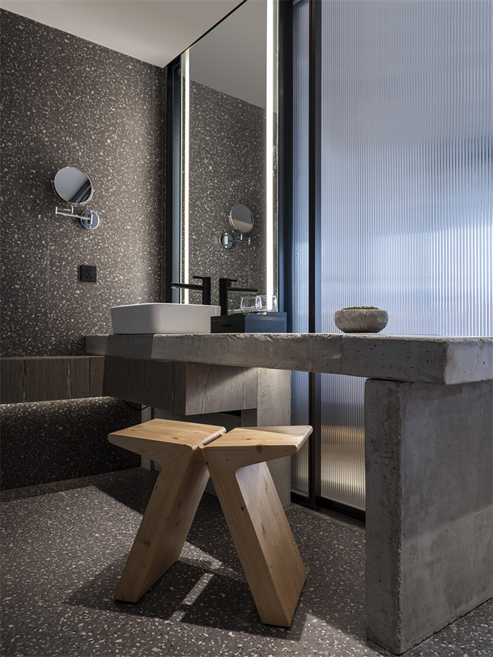 特色工業(yè)風(fēng)   海南三亞南夏藝術(shù)度假酒店設(shè)計