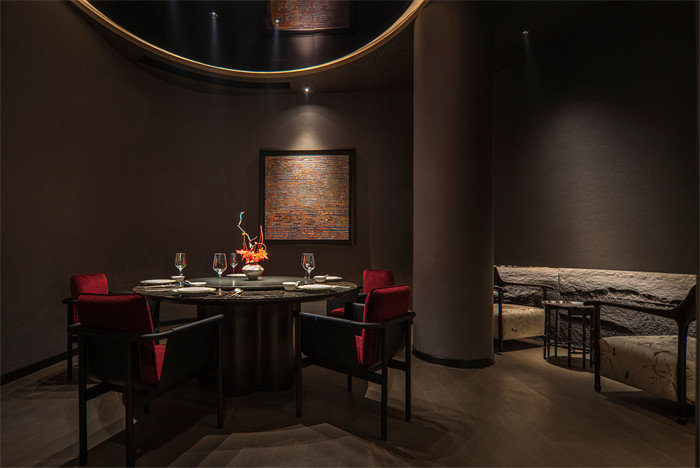 現(xiàn)代游園藝術(shù)  杭州西湖塔宴中餐廳設(shè)計賞析