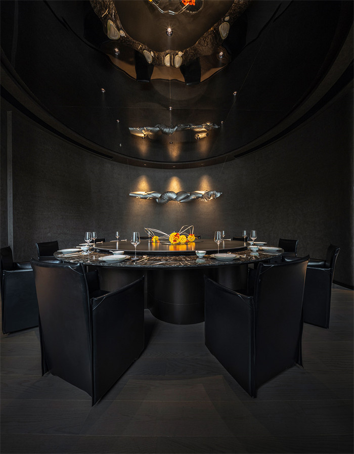 現(xiàn)代游園藝術(shù)  杭州西湖塔宴中餐廳設(shè)計賞析