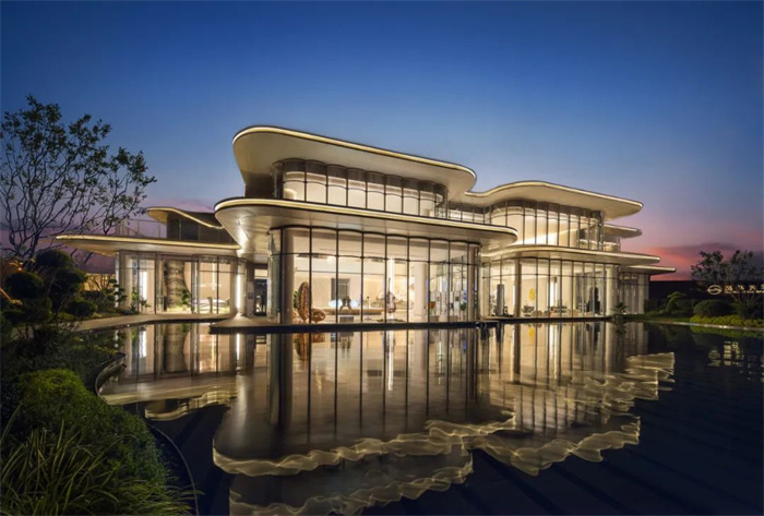 現(xiàn)代奢華  無錫奧體潮鳴售樓部兼會所設(shè)計(jì)