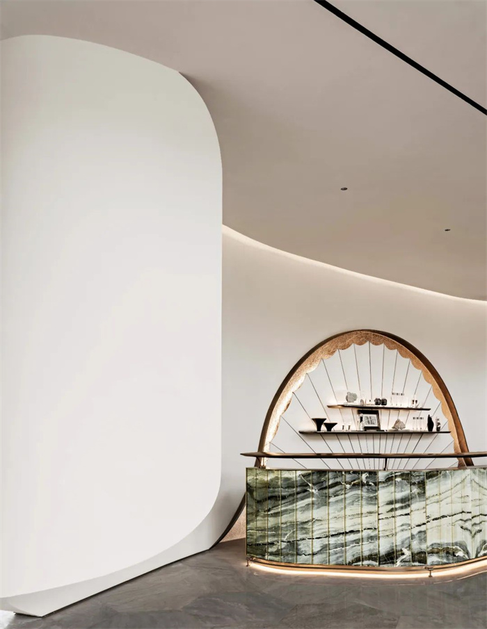 現(xiàn)代奢華  無錫奧體潮鳴售樓部兼會所設(shè)計(jì)