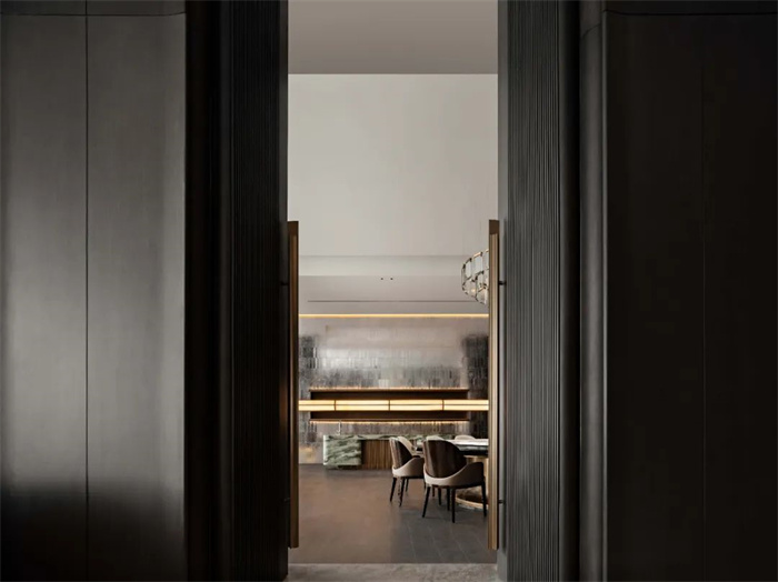 現(xiàn)代奢華  無錫奧體潮鳴售樓部兼會所設(shè)計(jì)