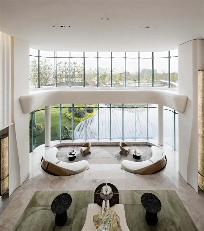 現(xiàn)代奢華  無錫奧體潮鳴售樓部兼會所設(shè)計(jì)