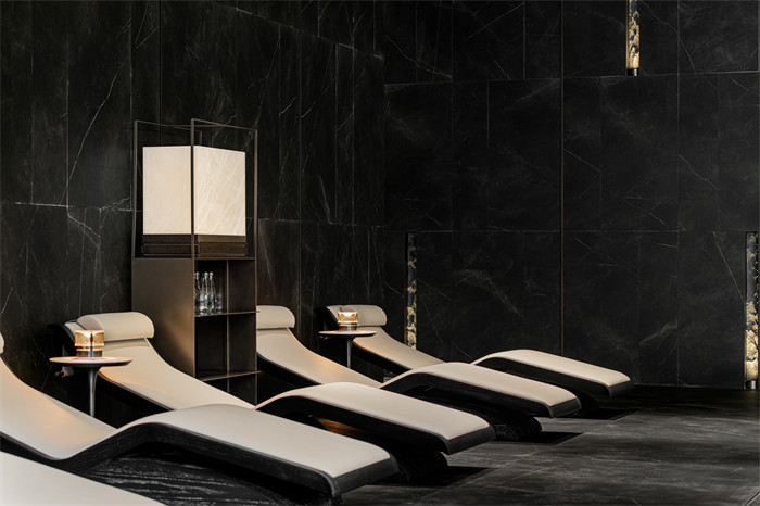 酒店式美學(xué)  越秀·湖與白營(yíng)銷會(huì)所設(shè)計(jì)