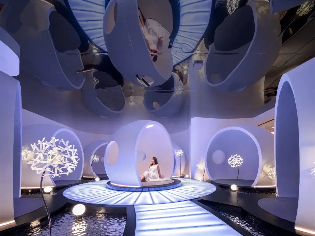 年輕時尚藝術(shù) 42°溫泉生活館設(shè)計案例