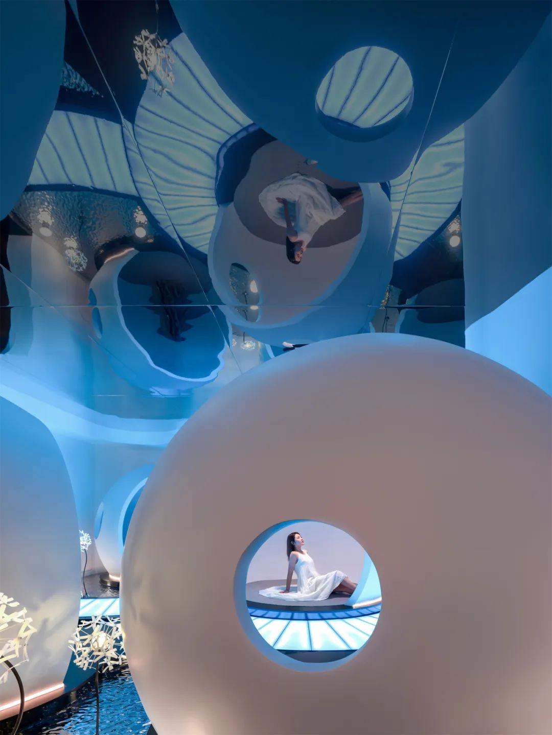 年輕時尚藝術(shù) 42°溫泉生活館設(shè)計案例