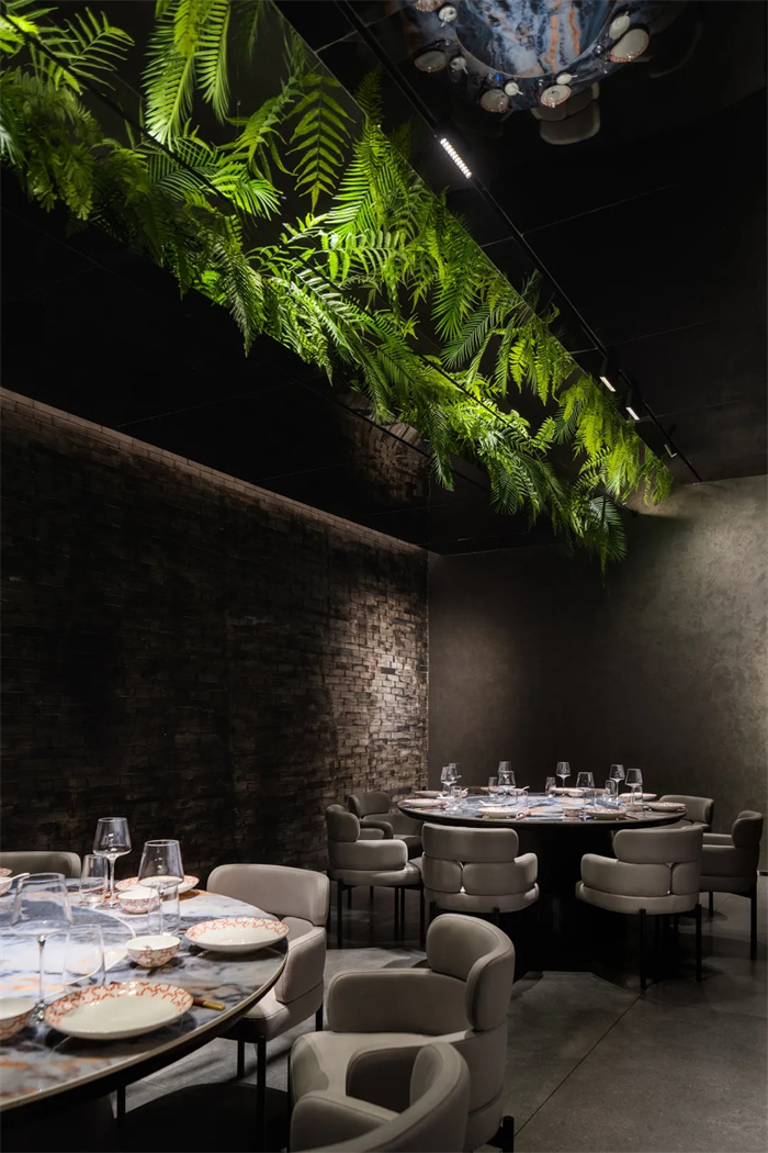 成都麓月·創(chuàng)藝新川味特色中餐廳設計