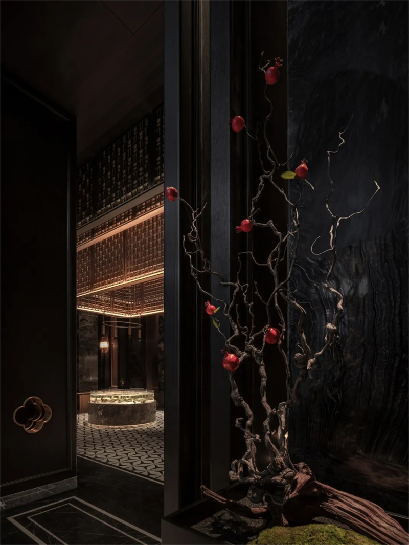 中西合璧  沈陽麗雅臻爐高端商務(wù)餐廳設(shè)計(jì)