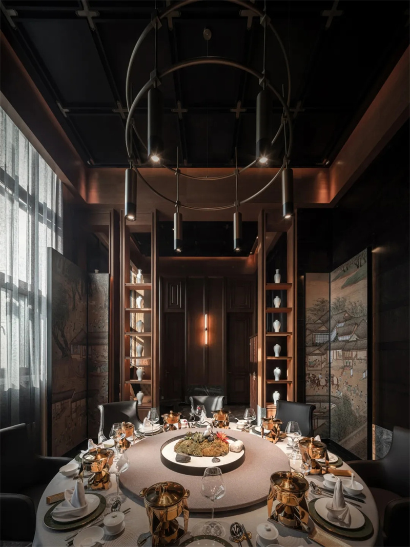 中西合璧  沈陽麗雅臻爐高端商務(wù)餐廳設(shè)計(jì)