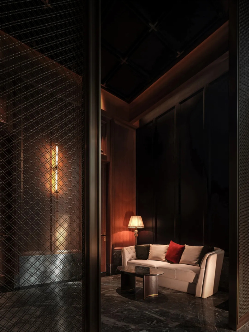 中西合璧  沈陽麗雅臻爐高端商務(wù)餐廳設(shè)計(jì)