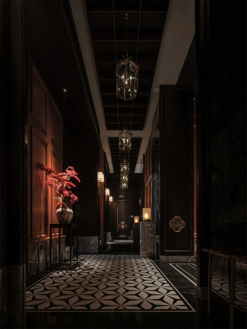 中西合璧  沈陽麗雅臻爐高端商務(wù)餐廳設(shè)計(jì)