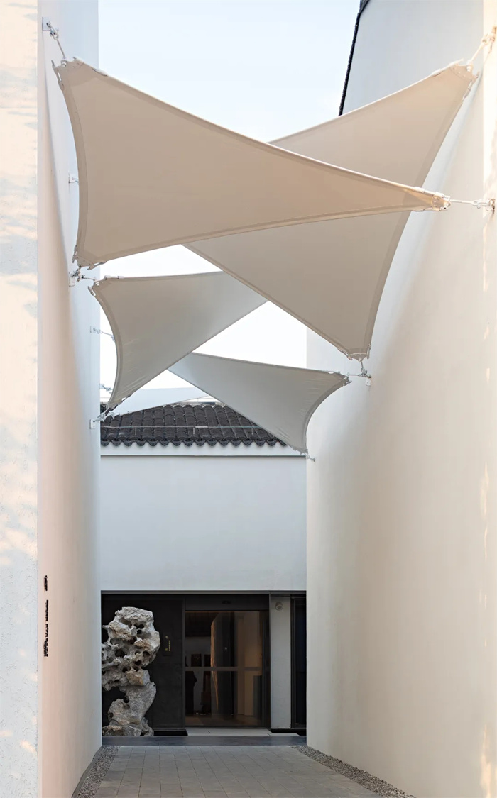 園林式酒店設(shè)計(jì)   蘇州有熊觀前街店設(shè)計(jì)