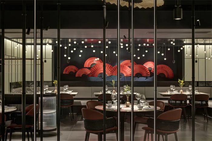 簡約撞色 上?！俺薄辈蛷d設(shè)計打造活力用餐空間