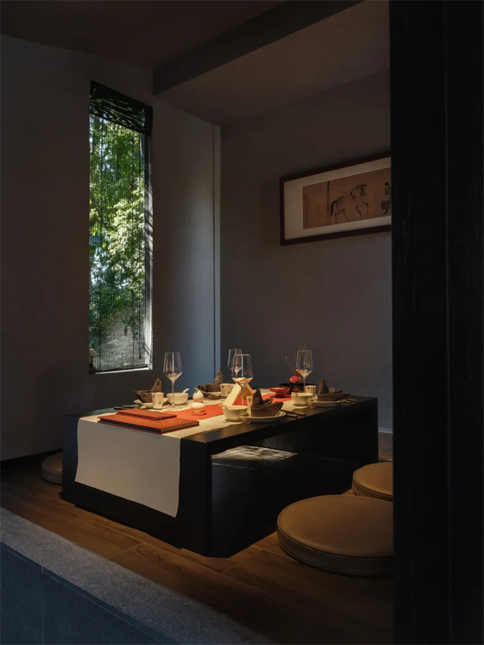 江南雅韻現(xiàn)代國(guó)風(fēng)  蘇州讒遇江南中餐廳設(shè)計(jì)