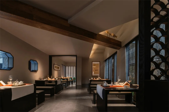 江南雅韻現(xiàn)代國(guó)風(fēng)  蘇州讒遇江南中餐廳設(shè)計(jì)
