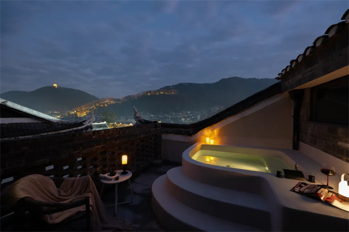 人文詫寂  湖南湘西鳳凰堂舍·見山酒店設(shè)計