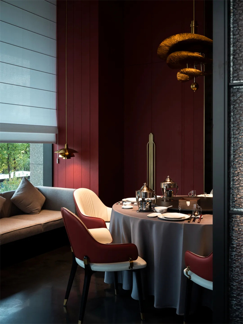 東方奢華  品頤高端養(yǎng)生火鍋餐廳設(shè)計(jì)案例