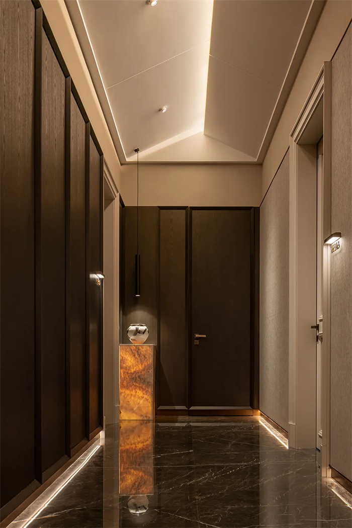 現(xiàn)代東方  遼寧大連奕景海鮮匠宴酒樓設(shè)計(jì)