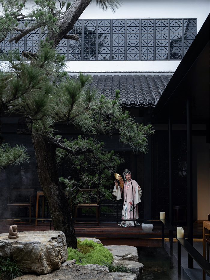 現(xiàn)代東方園林美學  平閶園蘇式面館設(shè)計