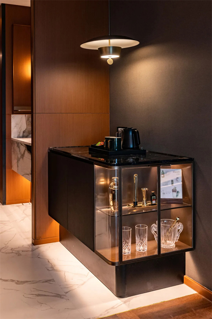 青島五四廣場MaxX美侖美奐酒店設(shè)計(jì)